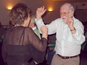 irish-dancers-06.jpg (94357 bytes)