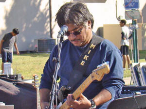 FutureCare 2010 Harvest Festival with Oracle Band