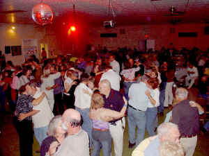 Gambrills-Dancers-01.jpg (161287 bytes)