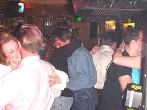 dancers_2.jpg (113903 bytes)