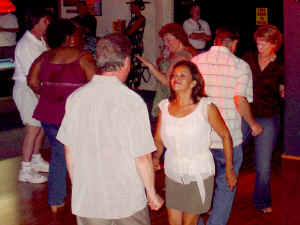 Dancers-20.jpg (122698 bytes)